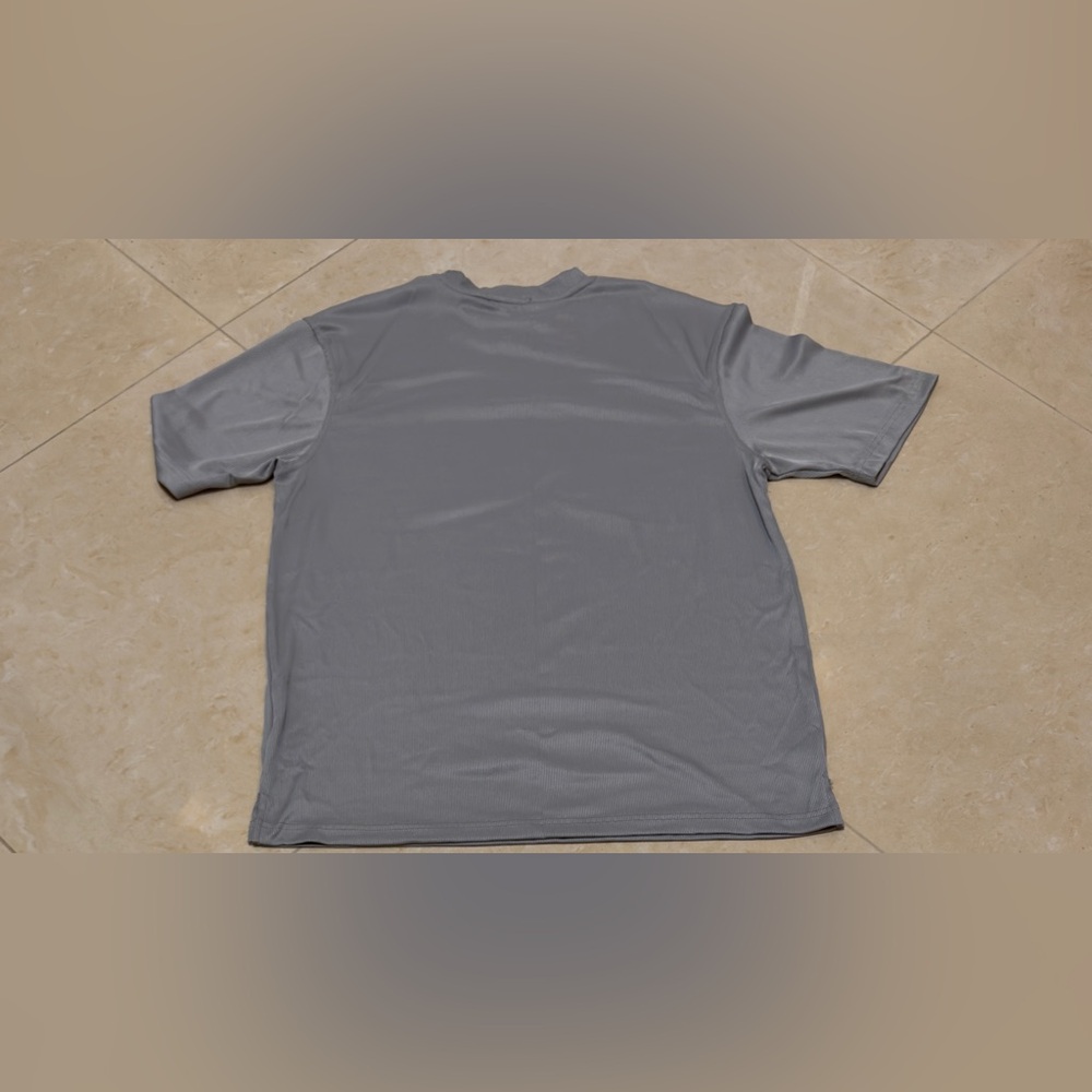 Uomo Log- In Men's Crew Neck Short Sleeve Shirt - Light Gray 2XL. New w/o tags - Picture 8 of 8